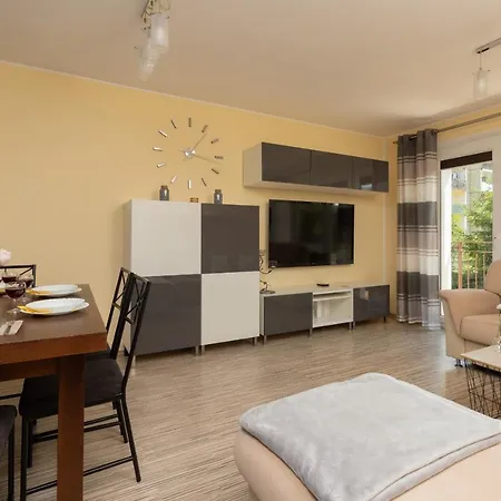 Family Romanowskiego With Balcony By Renters *